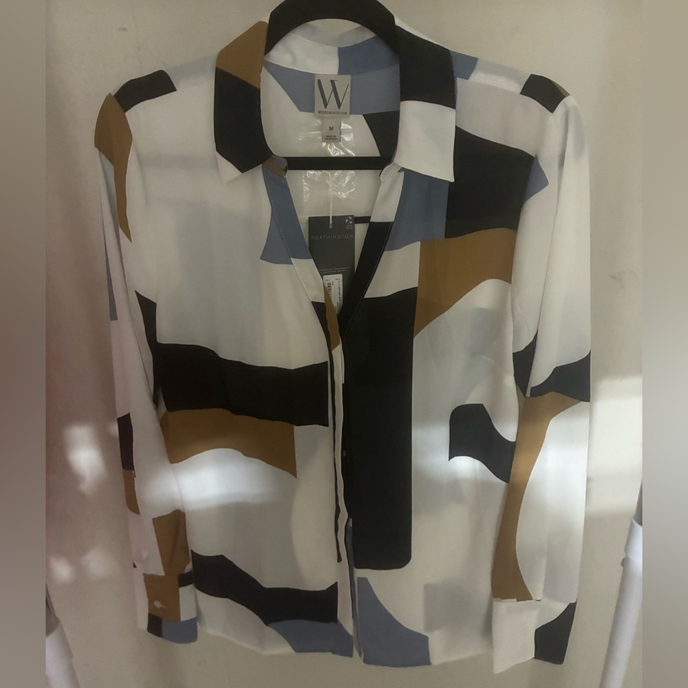 Worthington Geometric Black and White Button Down Shirt
